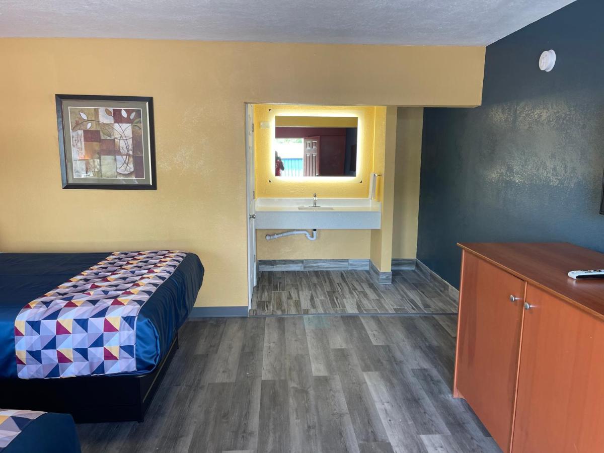 Economy Inn הוט ספרינגס מראה חיצוני תמונה